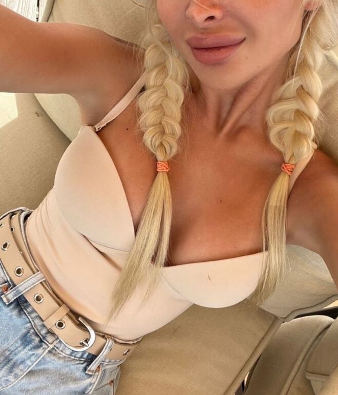 Индивидуалка Питера Лариса с 3 размером груди предлагает интим услуги у метро Площадь Восстания  +7(981)136-33-84 - фото 2