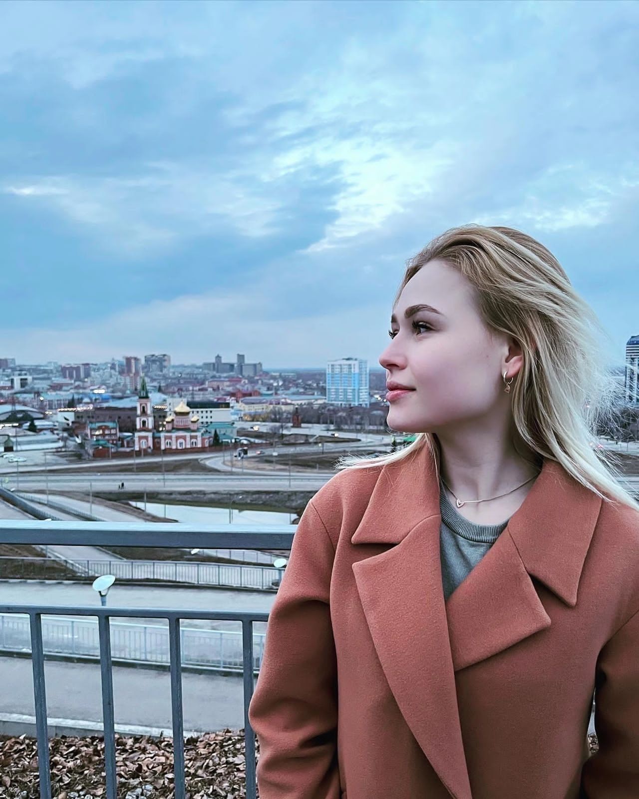 Проститутка Питера Тамара с 2 размером груди предлагает интим услуги у метро Площадь Ленина  +7(911)263-24-68 - фото 4