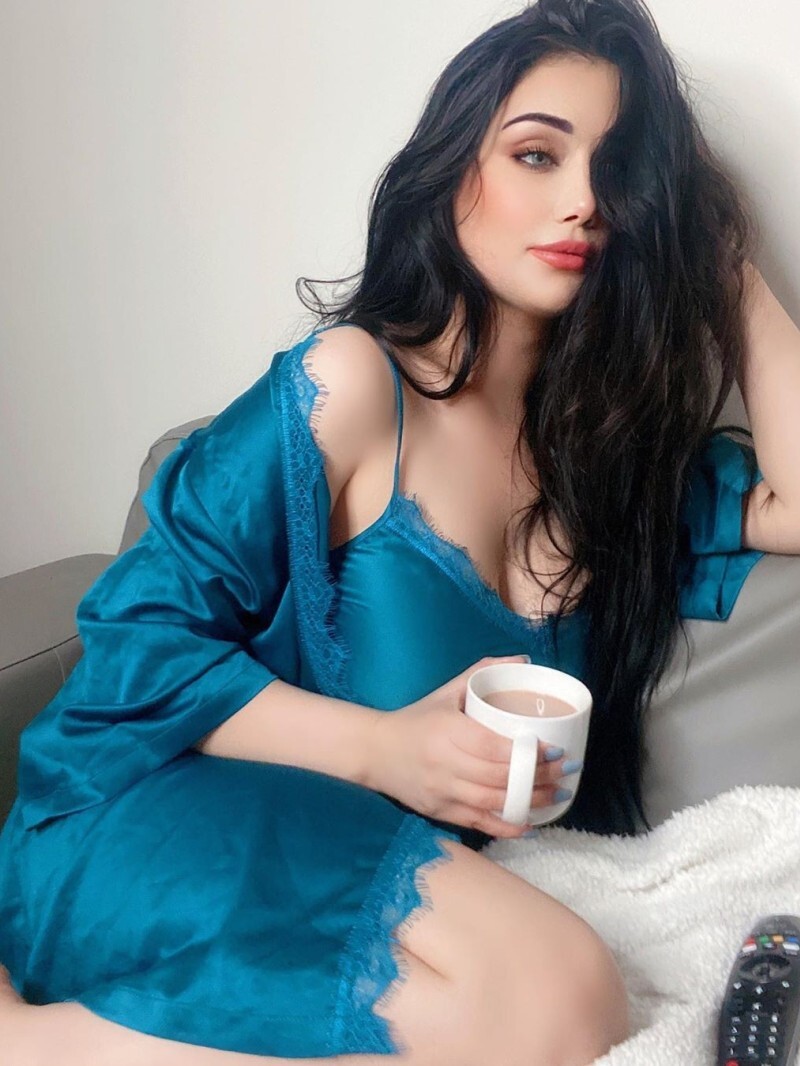 Проститутки СПБ - Яна с 2 размером груди предлагает интим услуги у метро Чернышевская  +7(911)263-24-01 - фото 2